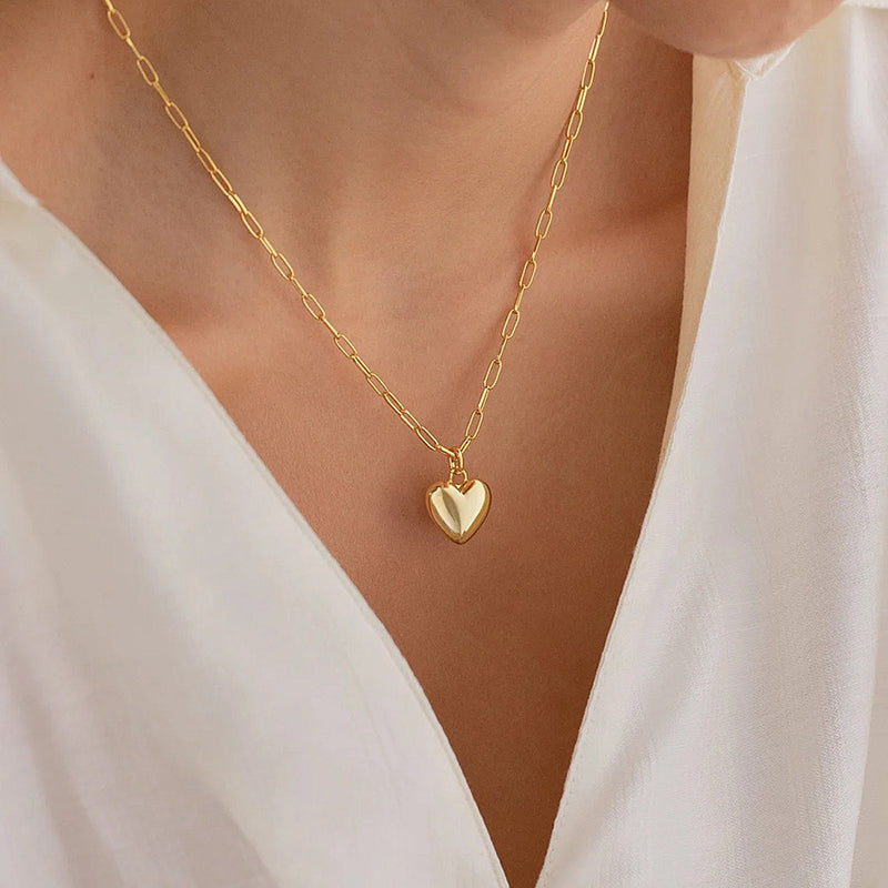 Classic Fashion Romantic Heart Pendant Necklace