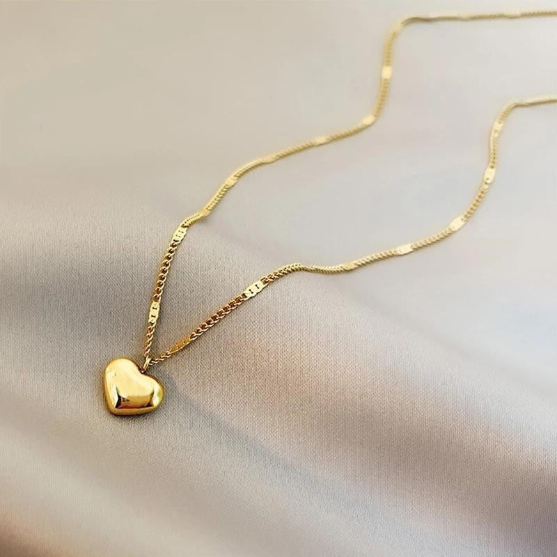 Classic Fashion Romantic Heart Pendant Necklace